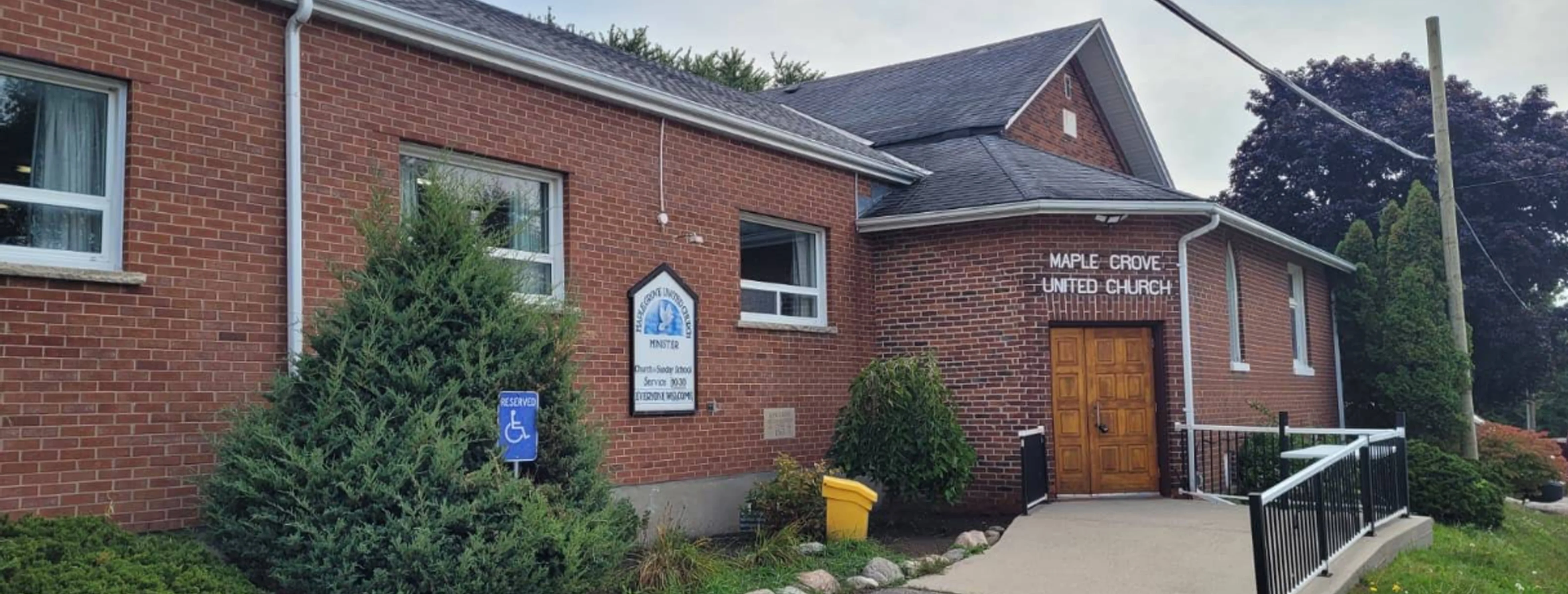 Exterior view of Masjid Al-Hakeem Bowmanville building